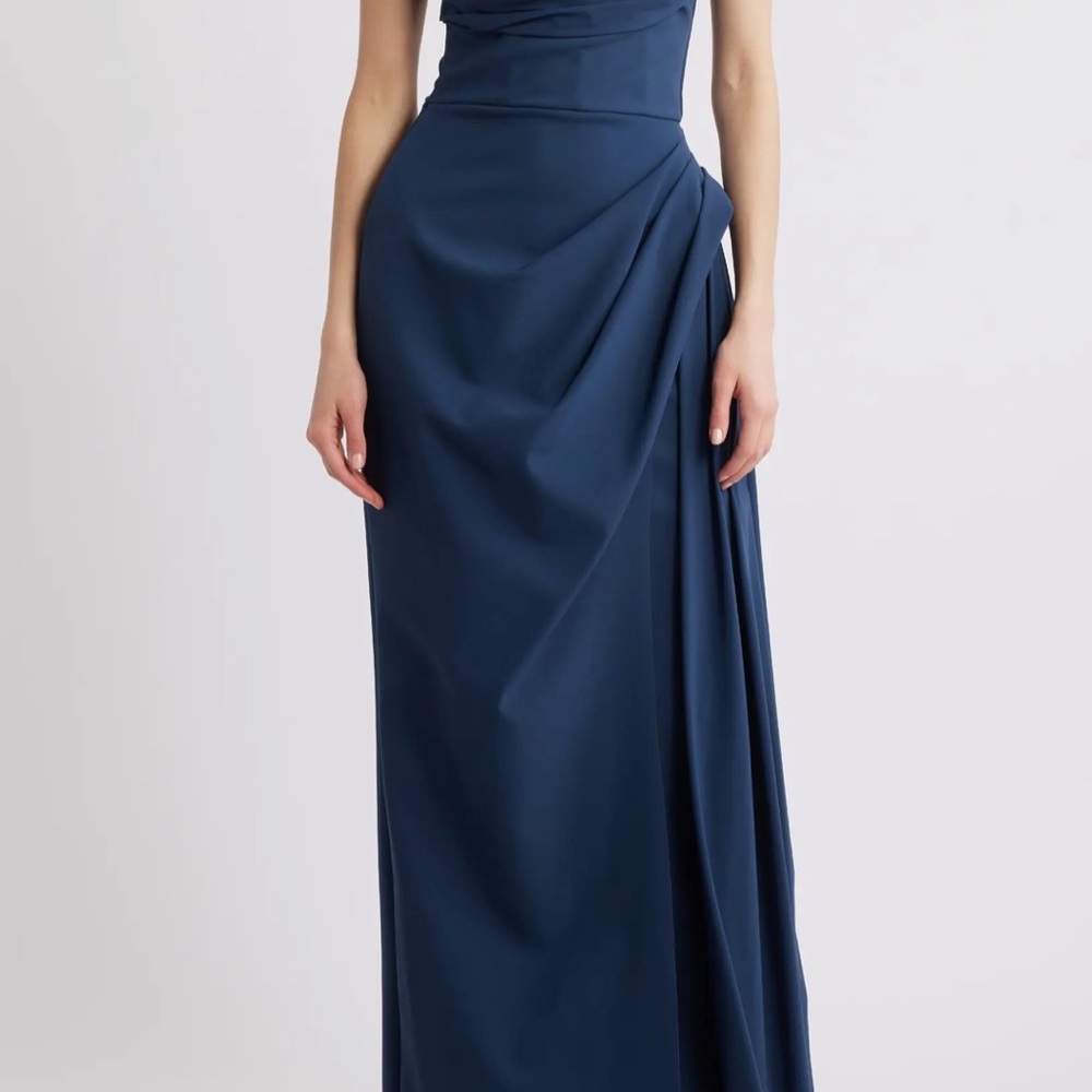 Chiara Boni Navy Dress size 8